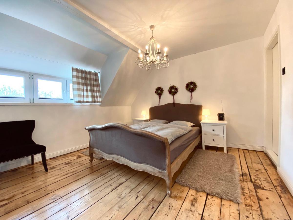 Dom Ogrodnika Guest House Biala Olecka Bagian luar foto