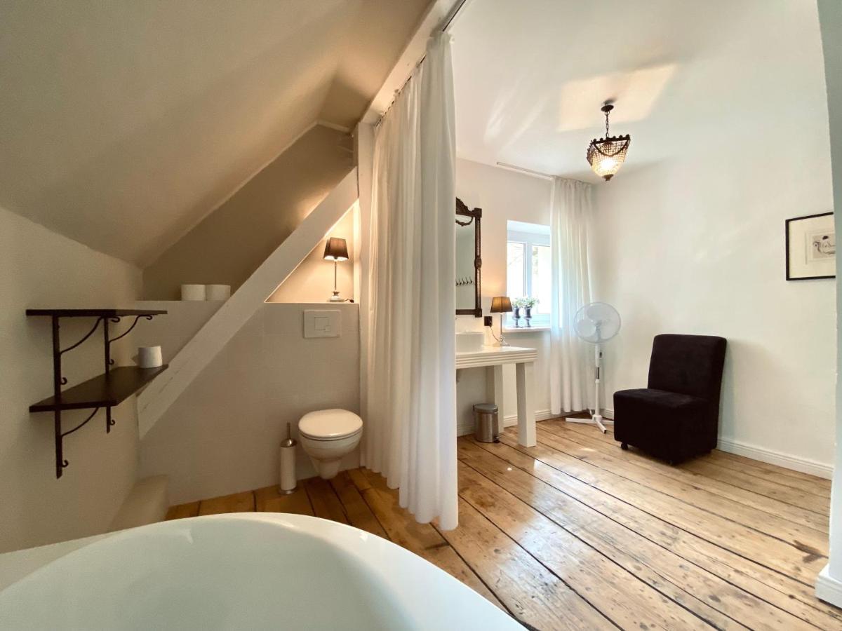 Dom Ogrodnika Guest House Biala Olecka Bagian luar foto