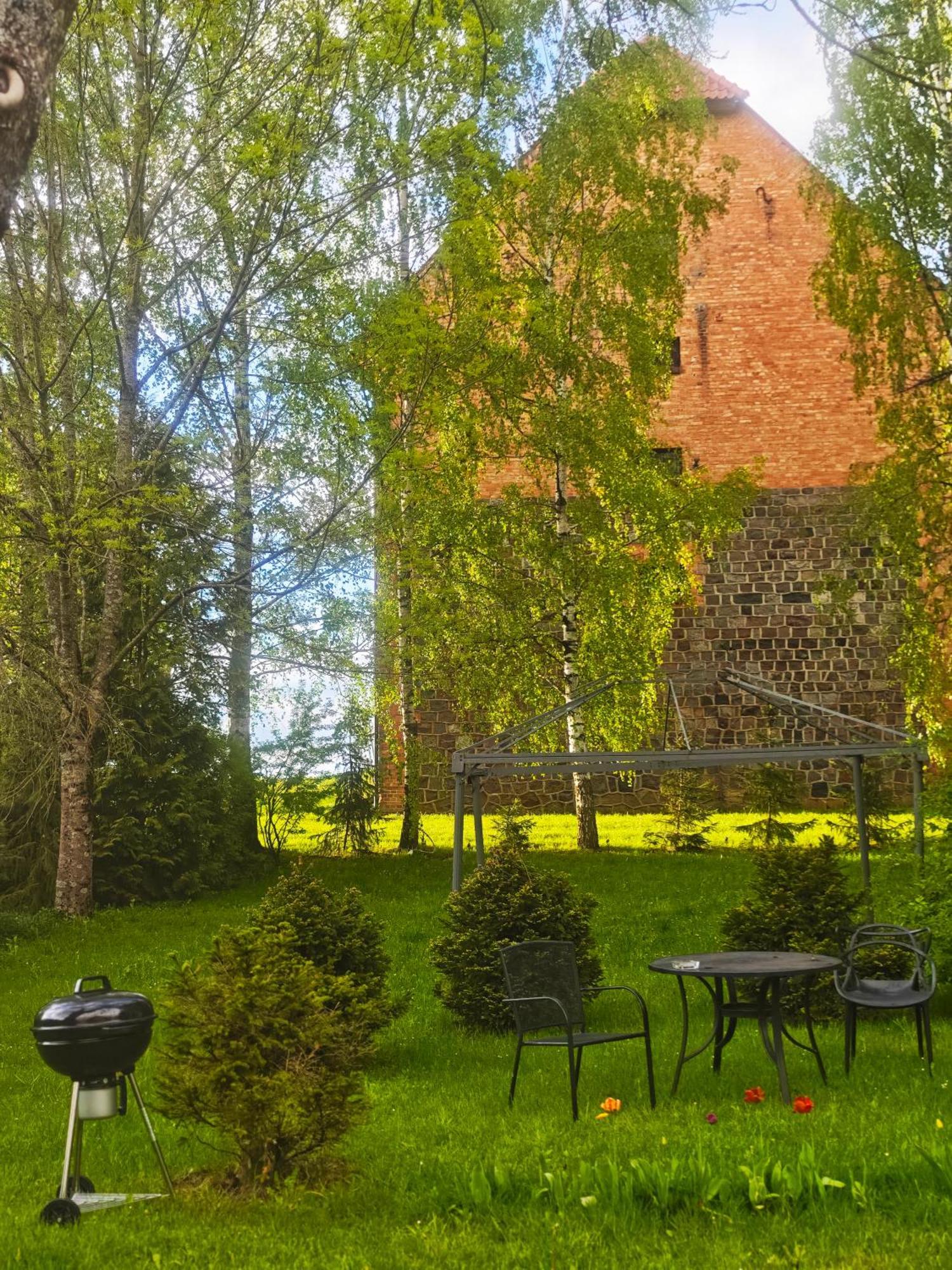 Dom Ogrodnika Guest House Biala Olecka Bagian luar foto